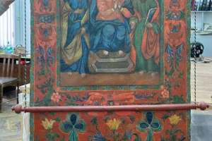 Олійник Марта Романівна. Реставрація двосторонньої хоругви: сторона А «Зішестя святого Духа», сторона Б «Різдво Христове», автор невідомий.